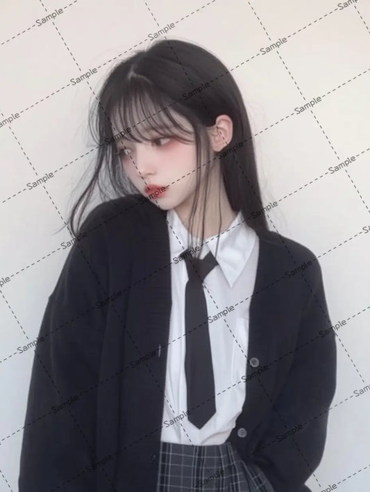 目をそらしているJKの写真 AI イラスト